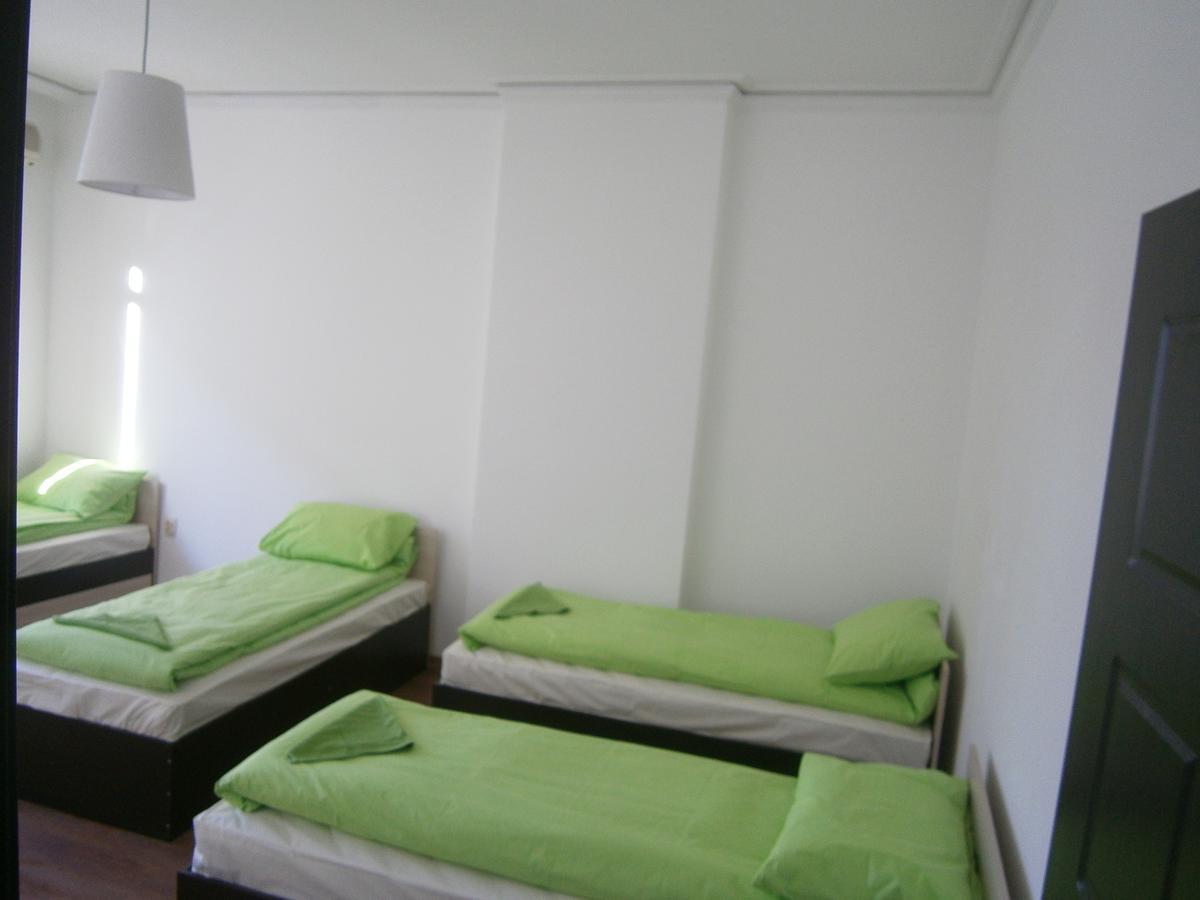 Ivory Tower Hostel Sofia Exteriör bild